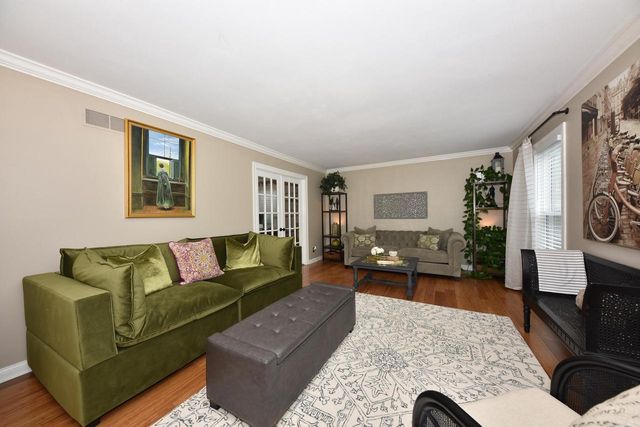 17470 St James ROAD, Brookfield, WI 53045