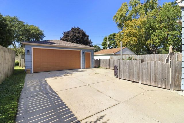 4365 S Quincy AVENUE, Milwaukee, WI 53207