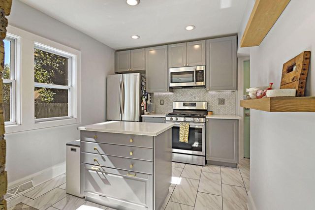 4365 S Quincy AVENUE, Milwaukee, WI 53207