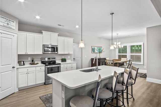 3251 Hermitage Dr., Little River, SC 29566