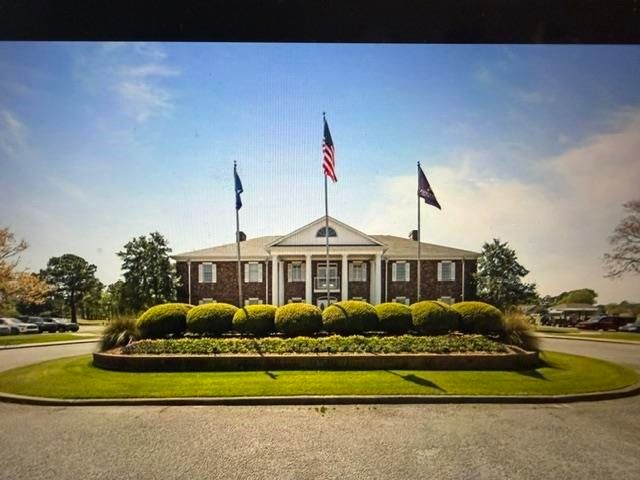 3251 Hermitage Dr., Little River, SC 29566