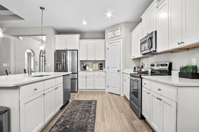 3251 Hermitage Dr., Little River, SC 29566