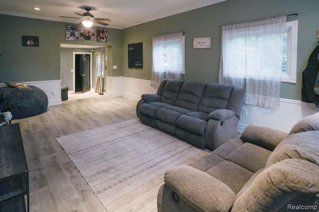 25991 E Huron River Drive, Flat Rock, MI 48134