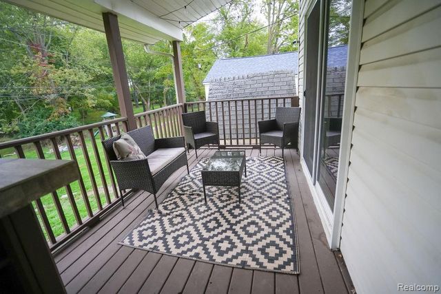 25991 E Huron River Drive, Flat Rock, MI 48134