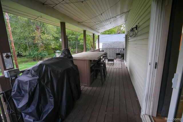25991 E Huron River Drive, Flat Rock, MI 48134