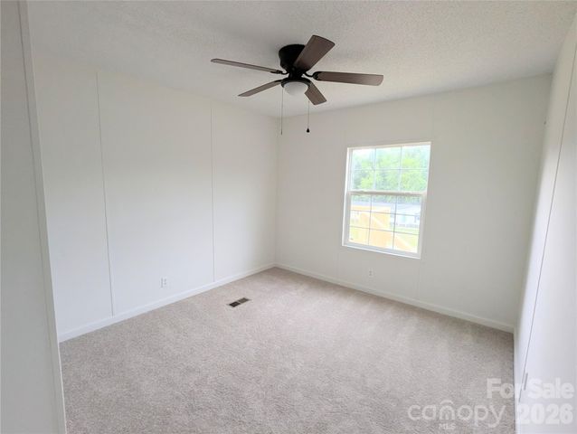 2032 Rocky Creek Lane, Dallas, NC 28034