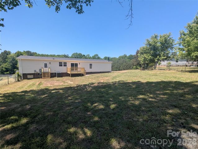 2032 Rocky Creek Lane, Dallas, NC 28034