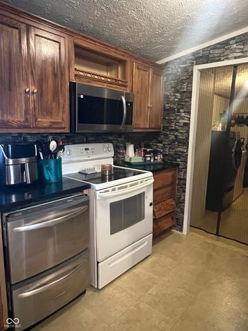 4214 S Haffner Drive, Jamestown, IN 46147