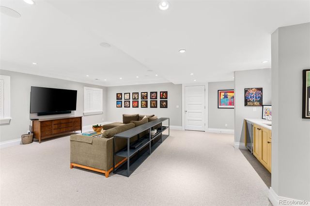 551 S High Street, Denver, CO 80209