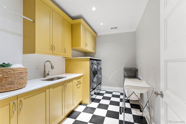 551 S High Street, Denver, CO 80209