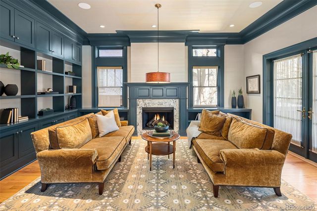 551 S High Street, Denver, CO 80209