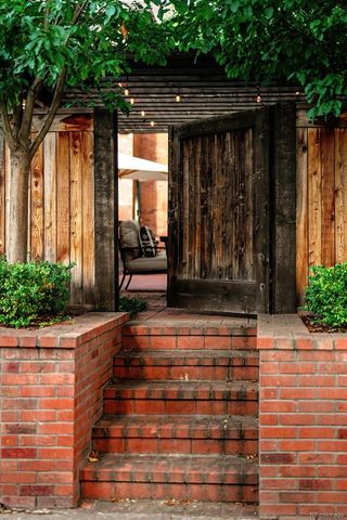 551 S High Street, Denver, CO 80209