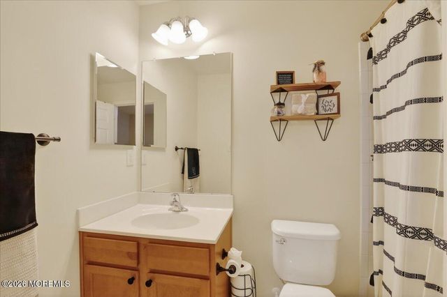 203 Chickadee Court 1000, Freehold, NJ 07728