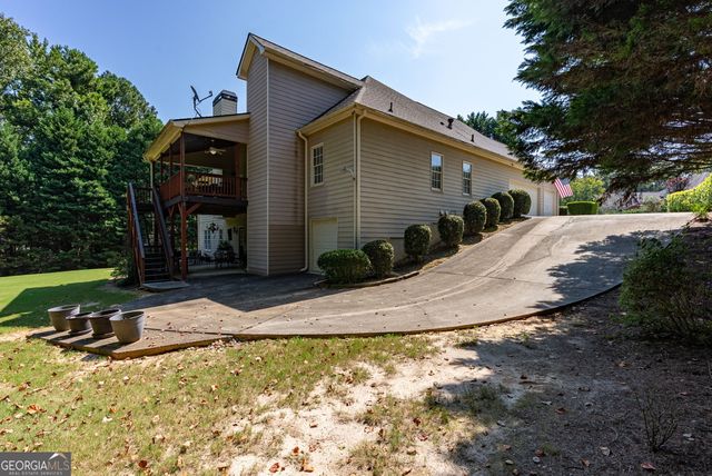 2768 Clearwater Springs Drive, Buford, GA 30519
