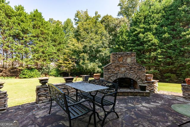 2768 Clearwater Springs Drive, Buford, GA 30519