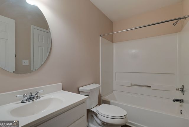 2768 Clearwater Springs Drive, Buford, GA 30519