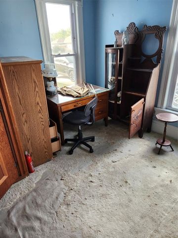 560 9th Avenue, Marion, IA 52302