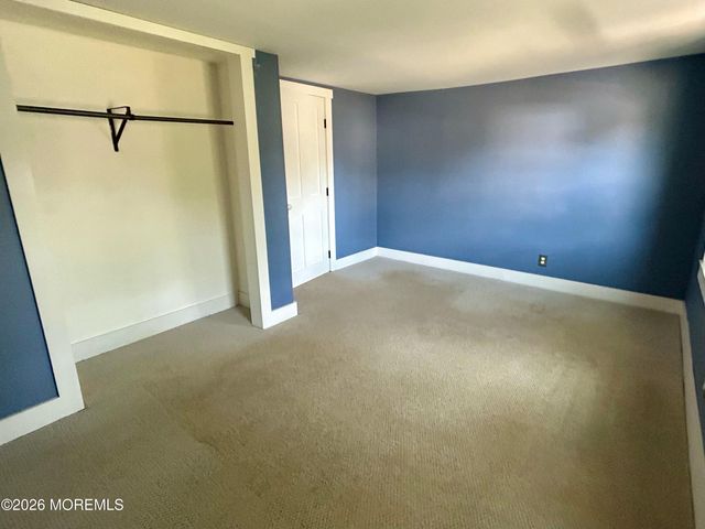 39 Hamilton Street, Allentown, NJ 08501