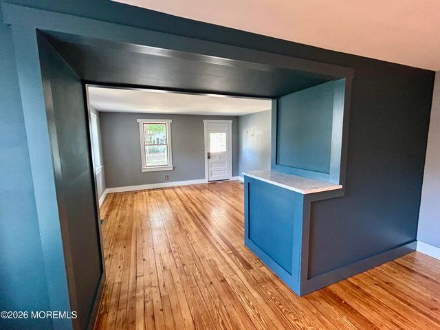 39 Hamilton Street, Allentown, NJ 08501