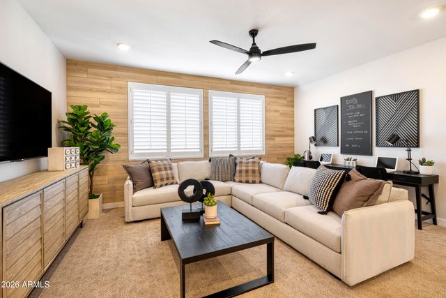 5729 S QUARTZ Street, Gilbert, AZ 85298