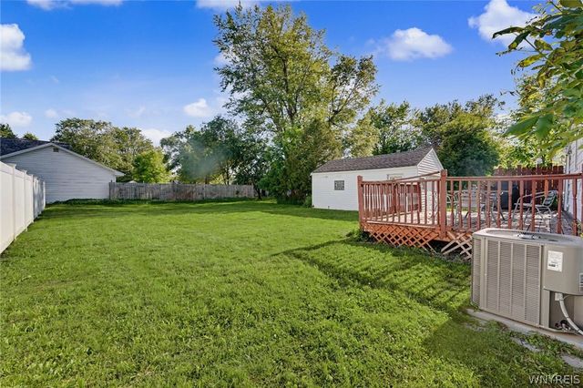 109 Summit Avenue, West Seneca, NY 14224