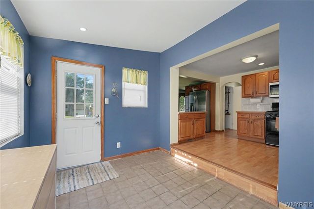 109 Summit Avenue, West Seneca, NY 14224