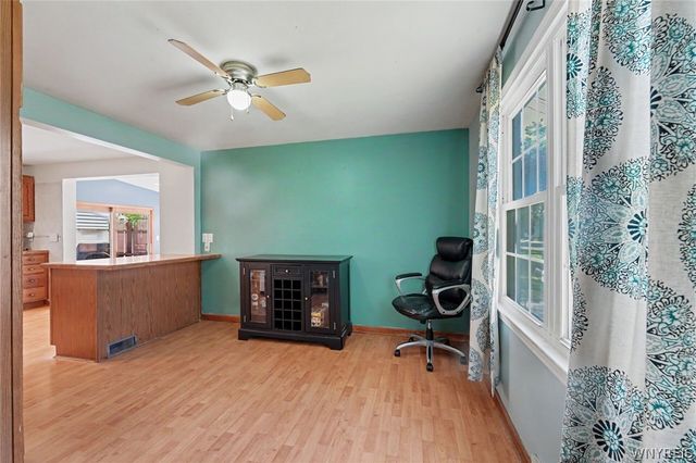 109 Summit Avenue, West Seneca, NY 14224