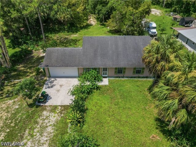 2961 6th ST NW, Naples, FL 34120