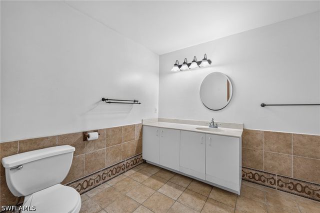 2961 6th ST NW, Naples, FL 34120