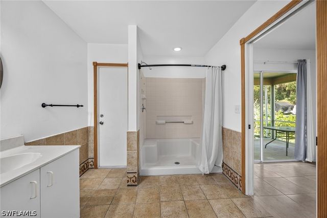 2961 6th ST NW, Naples, FL 34120
