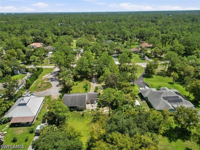 2961 6th ST NW, Naples, FL 34120