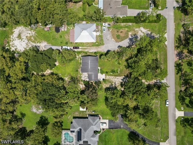 2961 6th ST NW, Naples, FL 34120