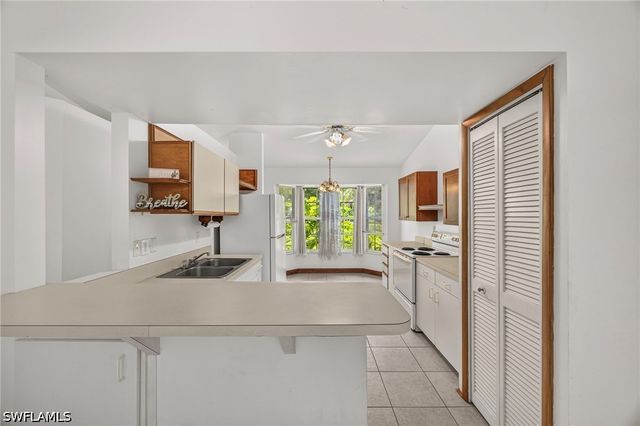 2961 6th ST NW, Naples, FL 34120