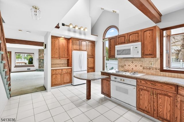 675 Raritan Rd 19, Clark Twp., NJ 07066