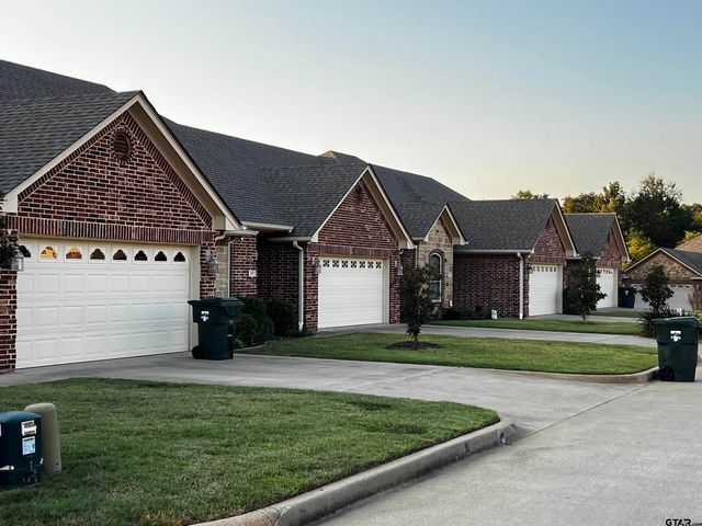 112 Letha Ct, Tyler, TX 75702