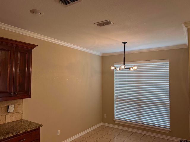 112 Letha Ct, Tyler, TX 75702