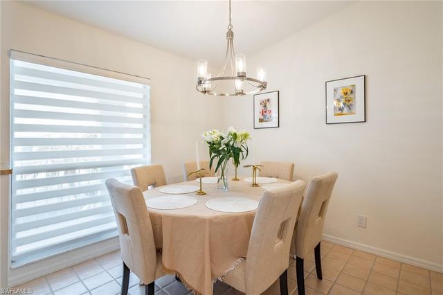 815 Gulf Pavilion DR # 203, Naples, FL 34108