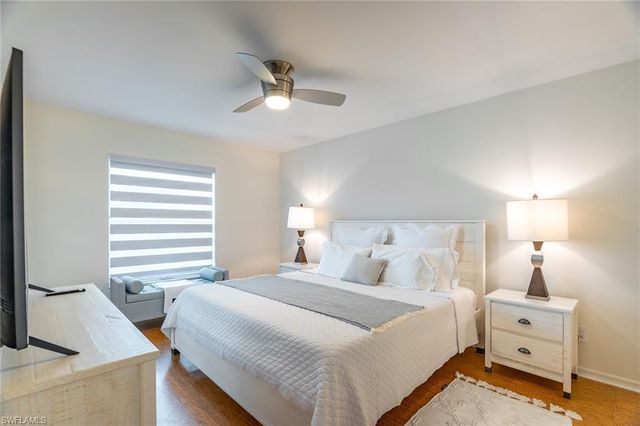 815 Gulf Pavilion DR # 203, Naples, FL 34108