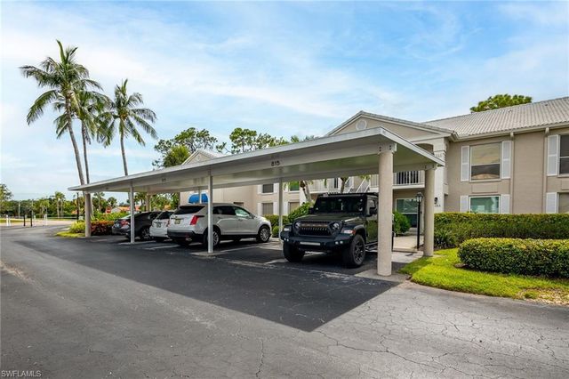 815 Gulf Pavilion DR # 203, Naples, FL 34108