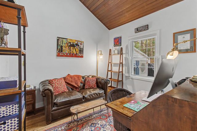 630 Hinesburg Rd Apt 17, South Burlington, VT 05403