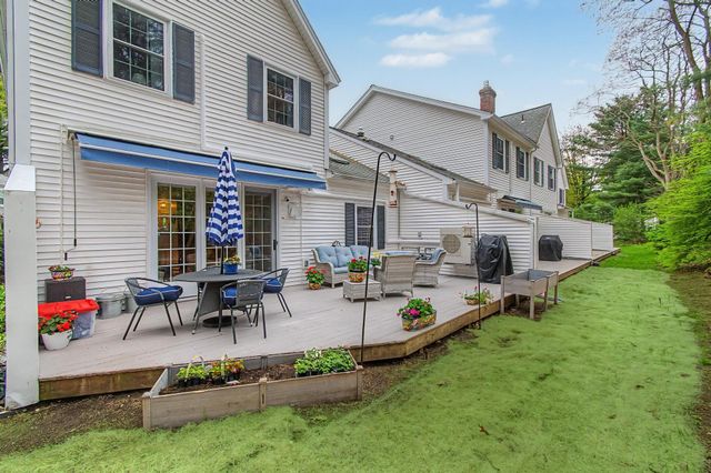 630 Hinesburg Rd Apt 17, South Burlington, VT 05403