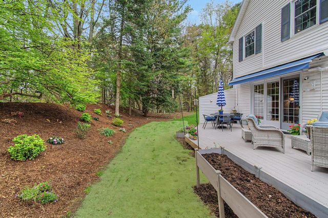 630 Hinesburg Rd Apt 17, South Burlington, VT 05403