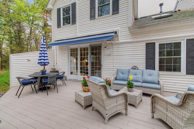 630 Hinesburg Rd Apt 17, South Burlington, VT 05403
