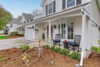 630 Hinesburg Rd Apt 17, South Burlington, VT 05403