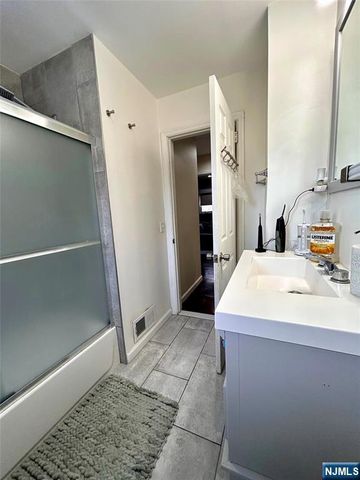 1355 Jefferson Avenue, Rahway, NJ 07065