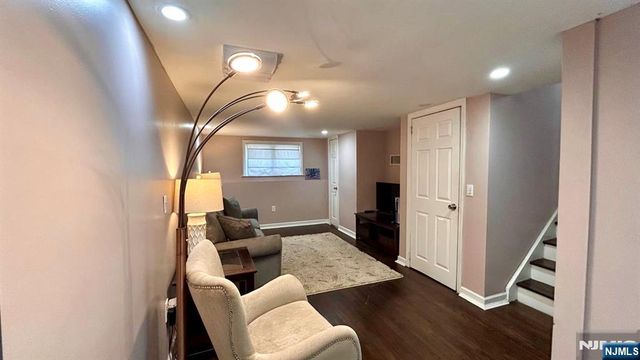 1355 Jefferson Avenue, Rahway, NJ 07065