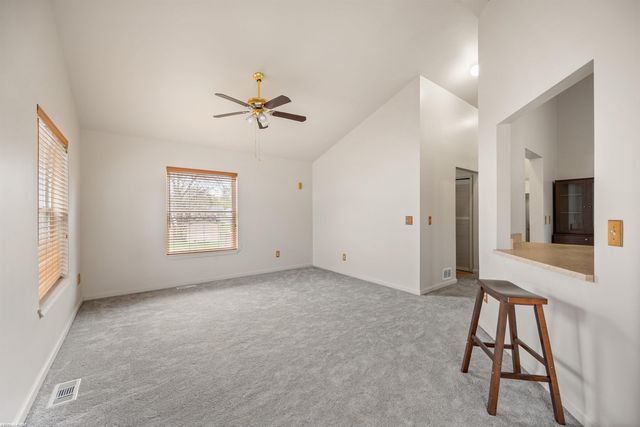 650 PEACOCK Avenue, Pontiac, MI 48340