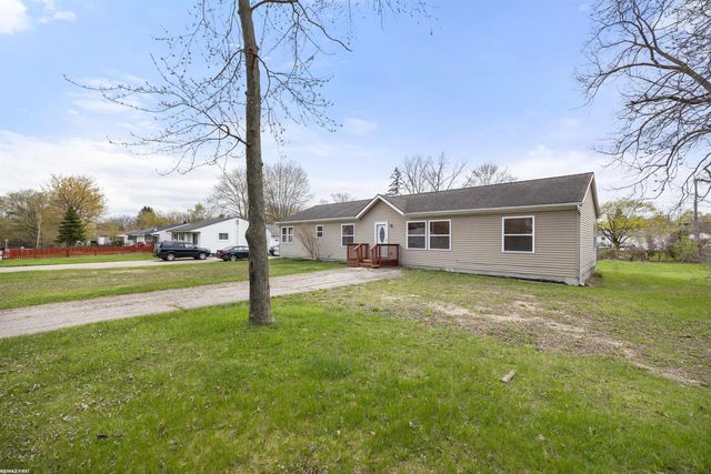 650 PEACOCK Avenue, Pontiac, MI 48340