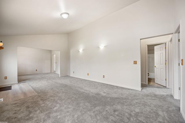 650 PEACOCK Avenue, Pontiac, MI 48340