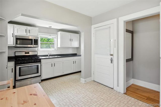 306 N Kenwood Avenue, Royal Oak, MI 48067